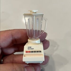 Vintage Mini Blender Magnet